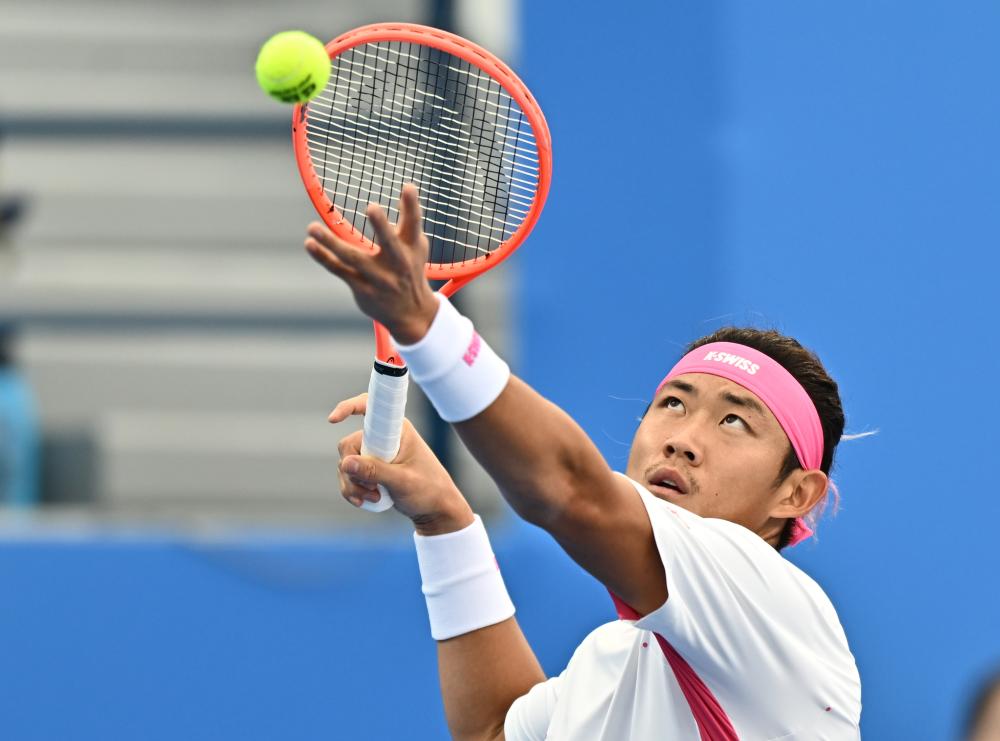 欧联杯1/4决赛开球时间:里昂vs曼联4月11日凌晨3点开打.